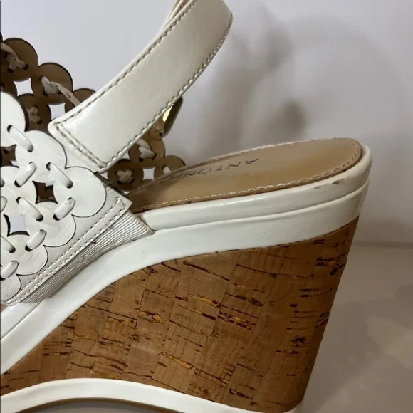 ANTONIO MELANI White Wedge Sandals - Picture 10 of 10